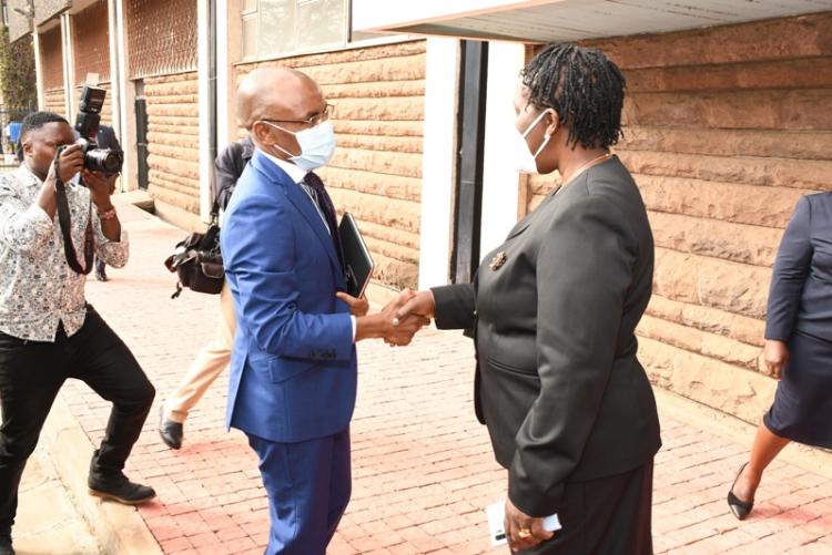The CEO Safaricom, Mr. Peter Ndegwa is welcomed by DVC RIE Prof. Hutchinson